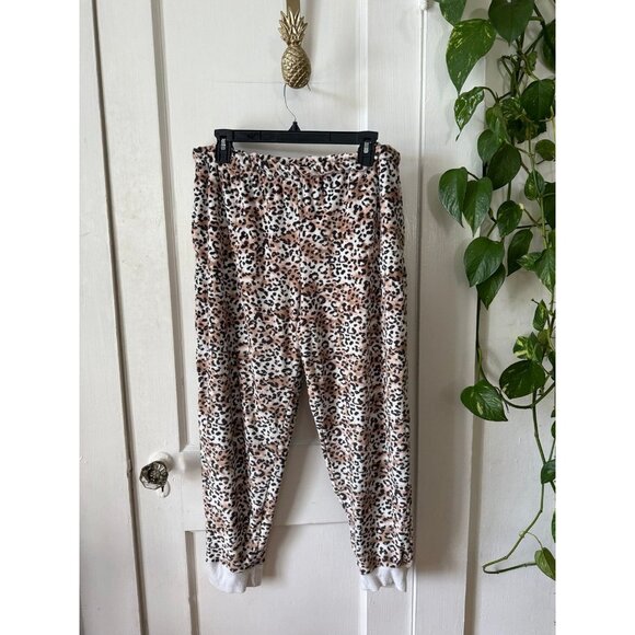 Cuddl Duds women’s size large cheetah print pajama pants - Picture 1 of 8